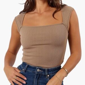 EUC petal & pup square neck sleeveless top